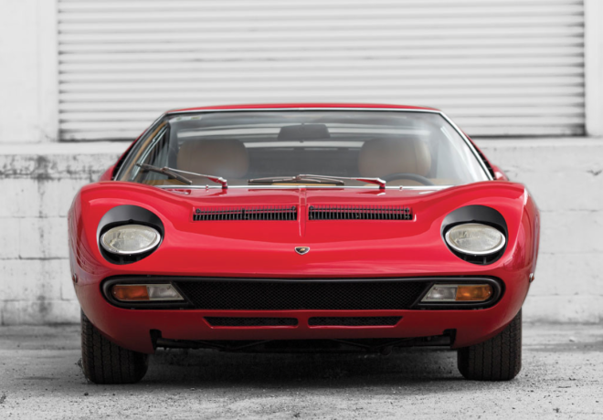 Lease a red 1971 Lamborghini Miura SV front