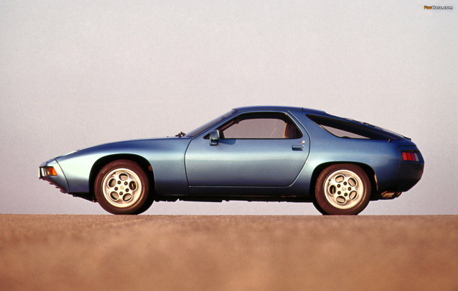 Lease this Blue Porsche 928 profile