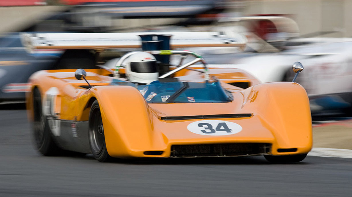 A Mclaren Racing 1