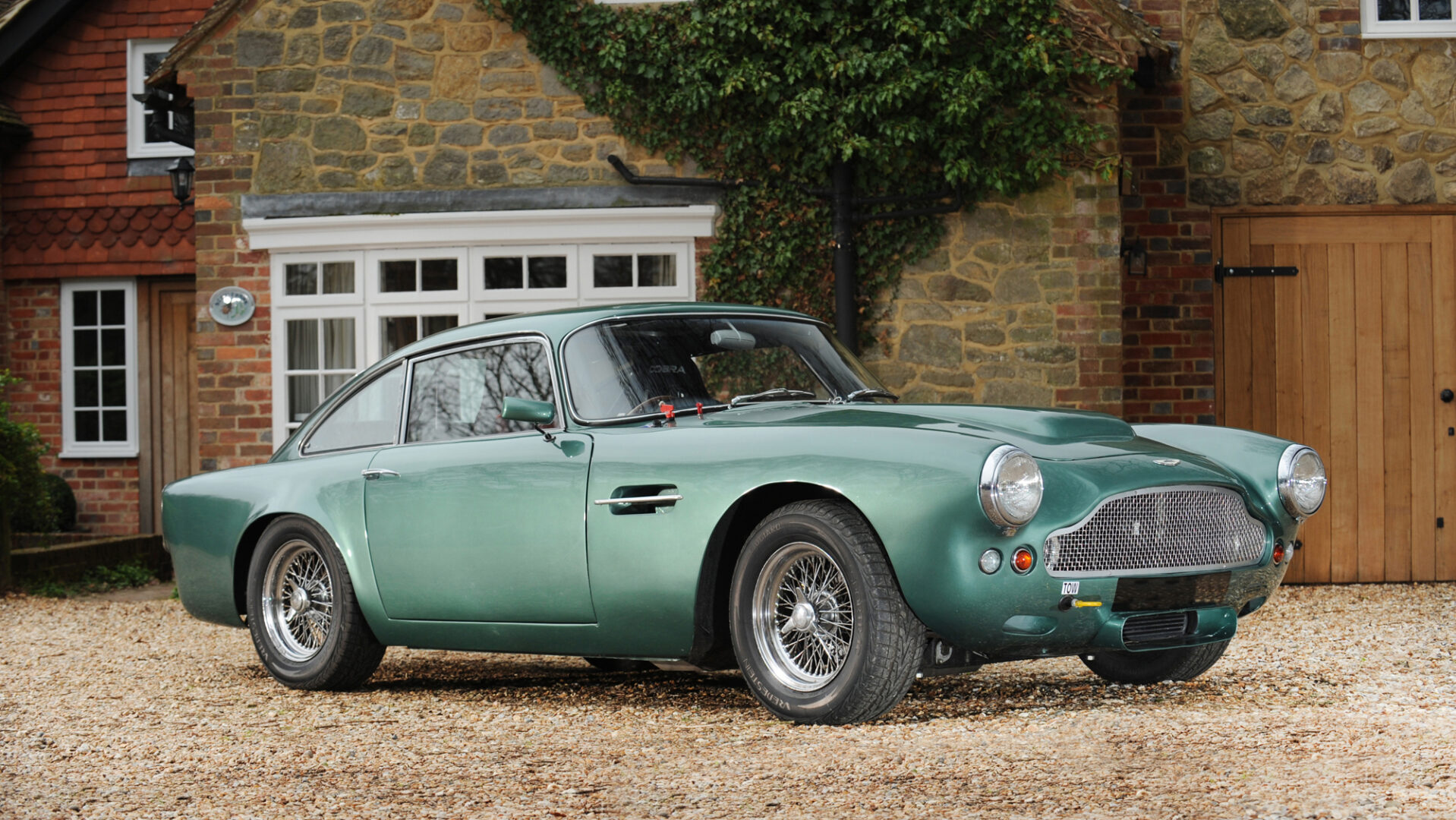 B Aston Martin Db4 Gt Simon Clay1