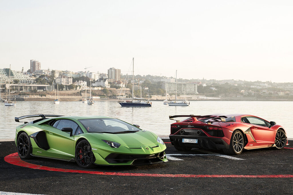 0 Lamborghini Aventado Svj1