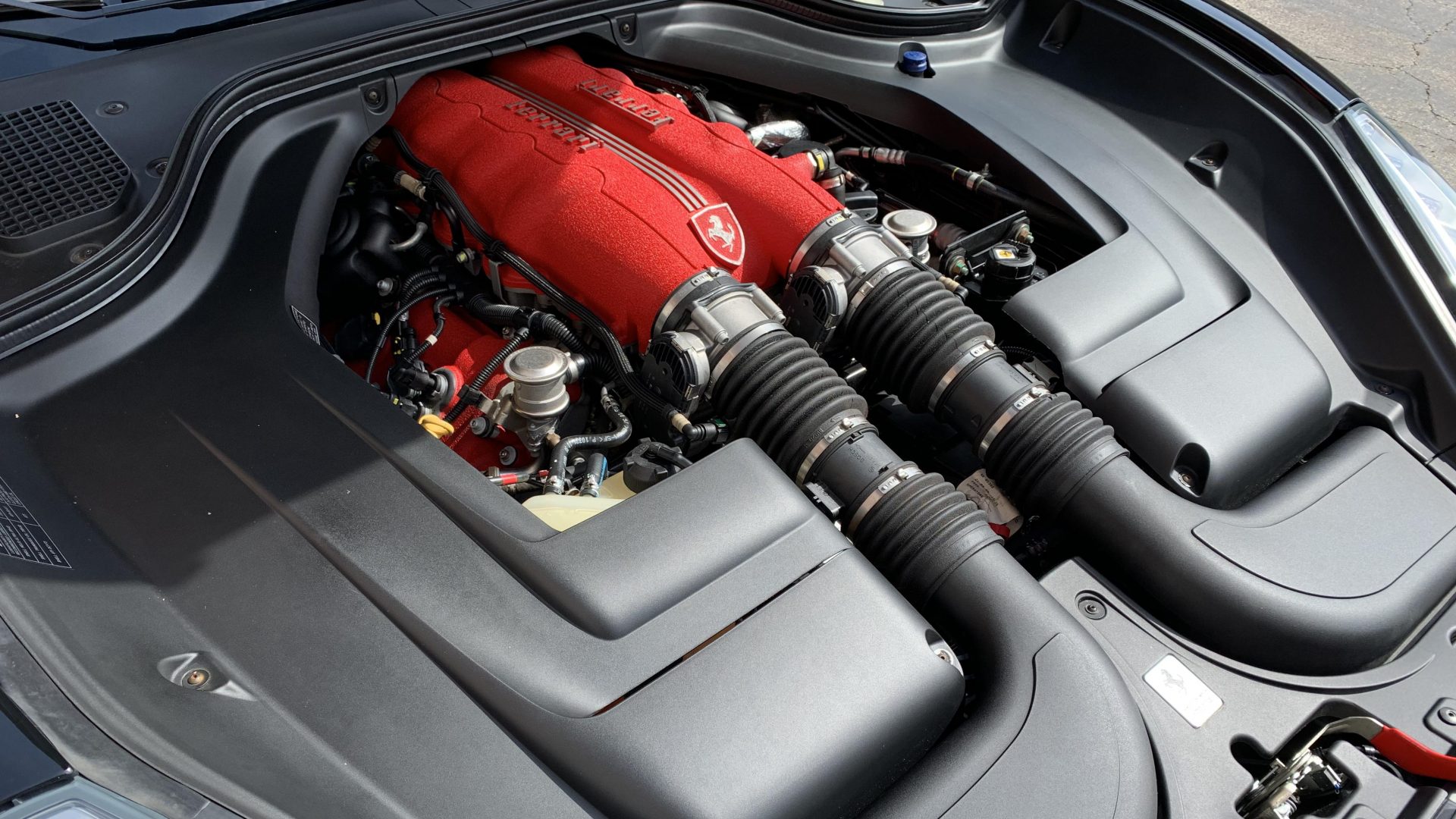 Ferrari California V8 engine, Lease with Premier