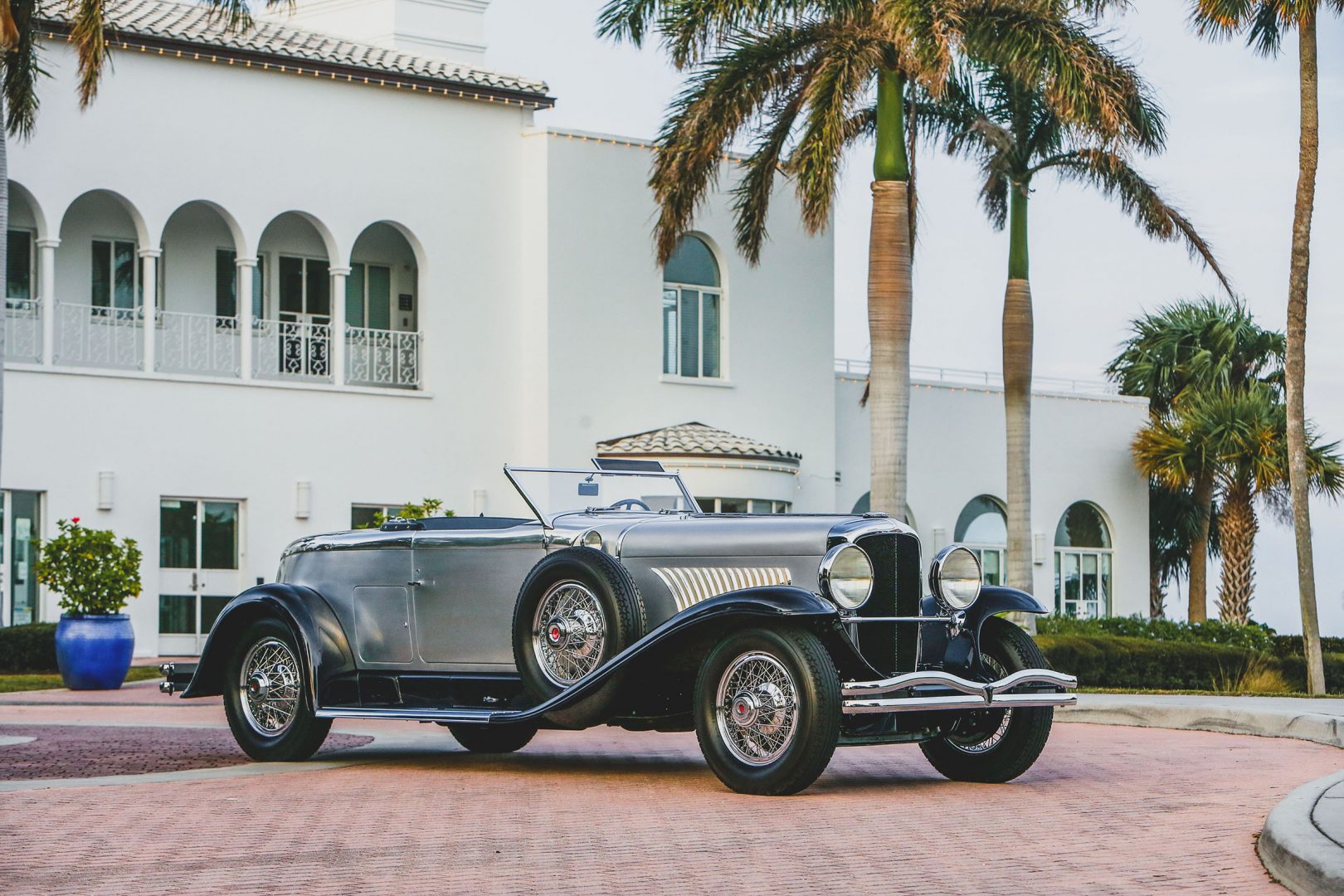 Silver 1929 Duesenberg Model J Torpedo, front right