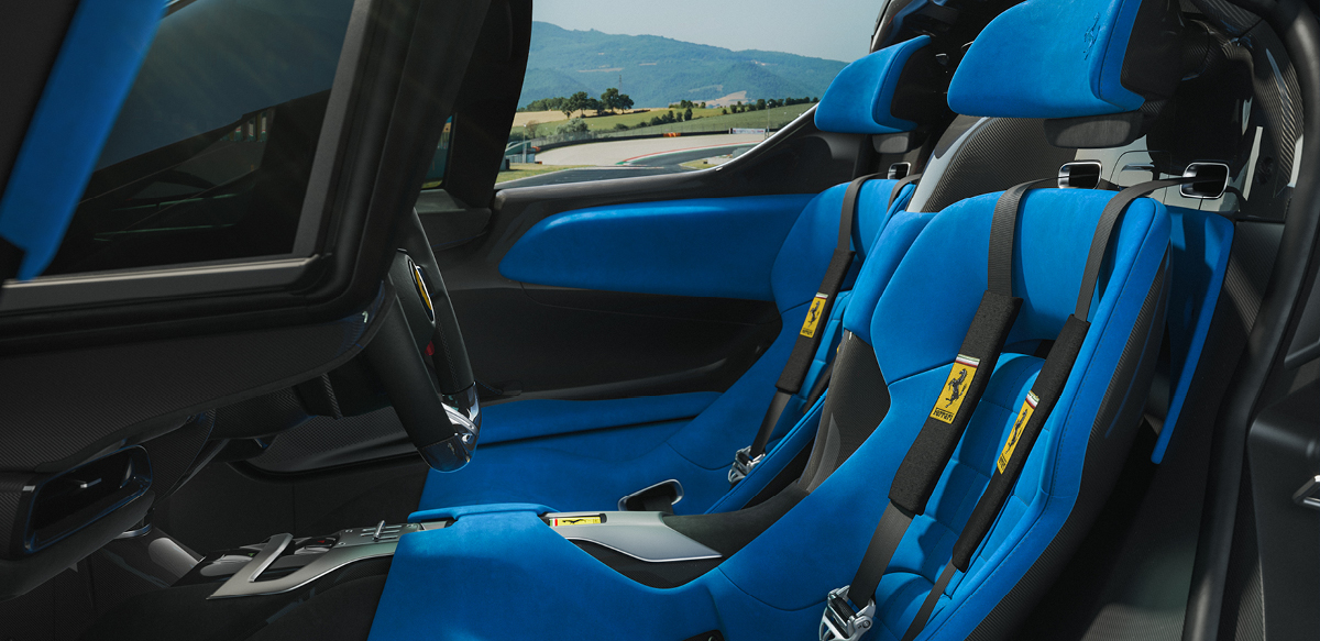 Ferrari Daytona SP3 blue interior