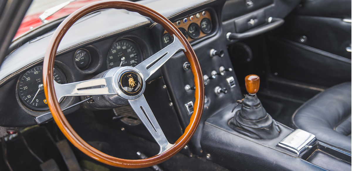 Lamborghini 400 GT interior view