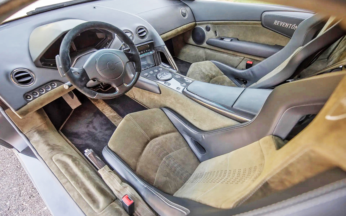 Lamborghini Reventon interior