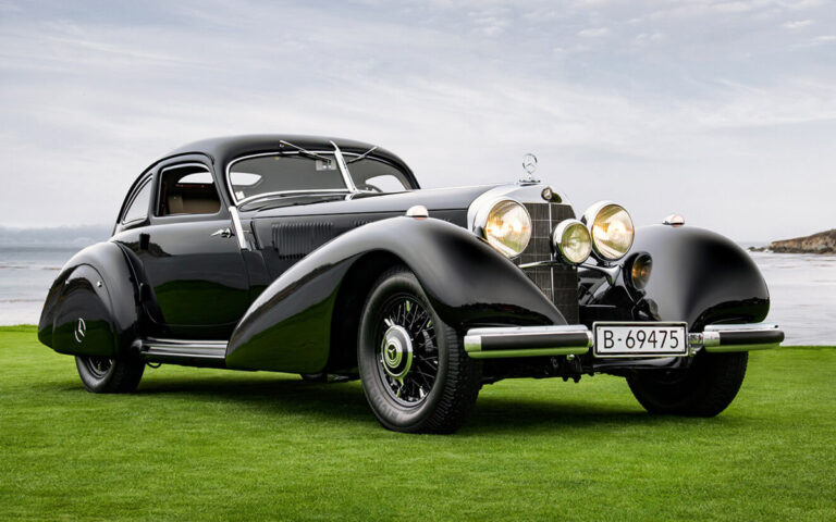 Black 1938 Mercedes-Benz 540K Autobahn Kurier right front view.