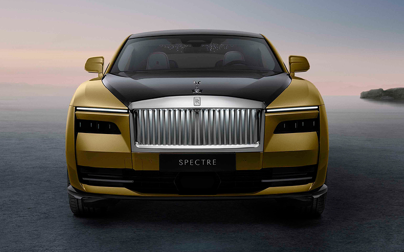 Gold Rolls-Royce Spectre front view