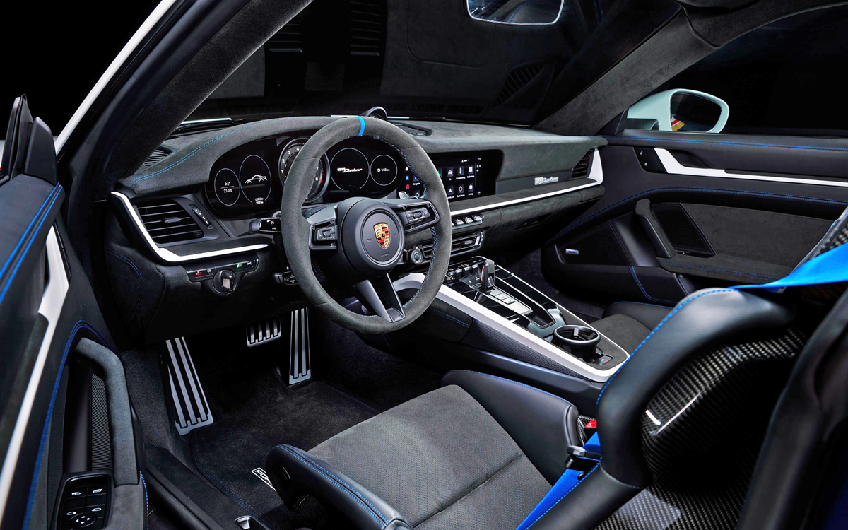 2023 Porsche 911 Dakar interior view