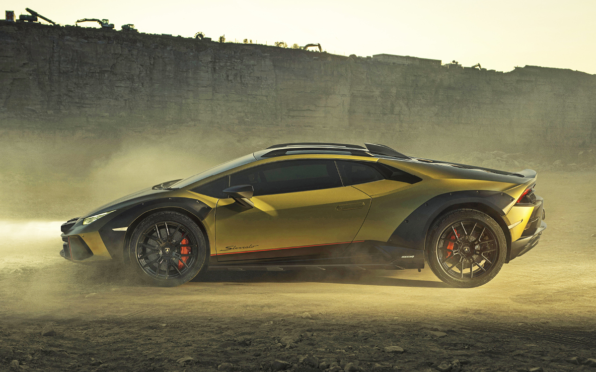 Green Lamborghini Huracán Sterrato left side view