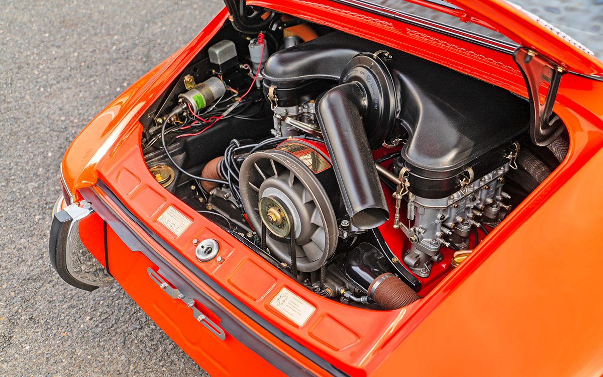 Tangerine 1968 Porsche 911S engine