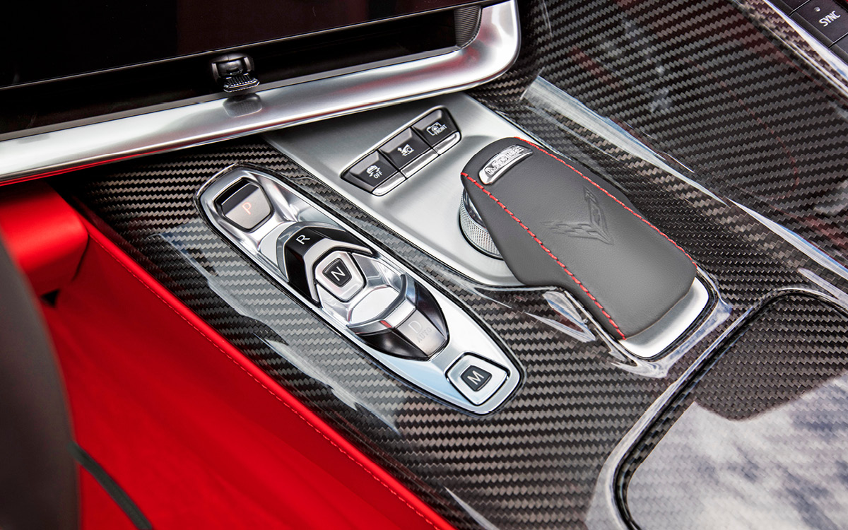 Corvette Z06 console with carbon fiber