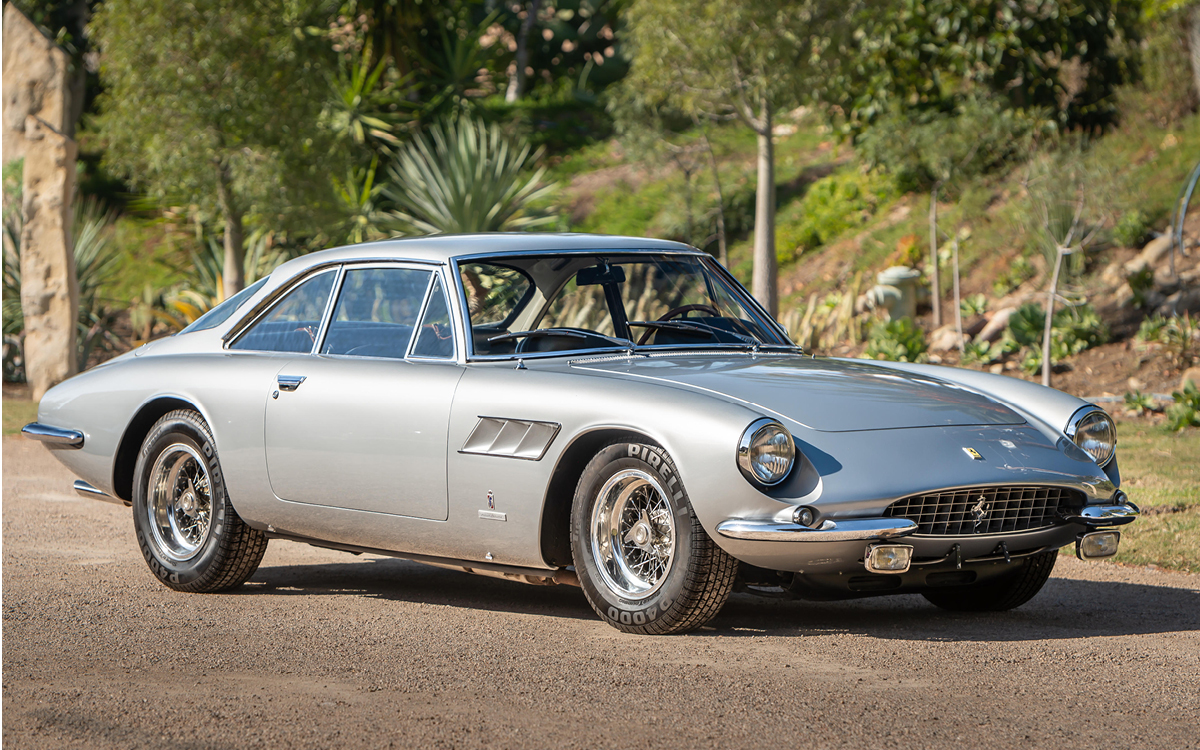 Silver Ferrari 500 Superfast right front view