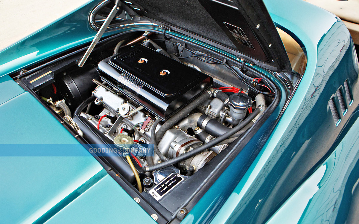 Green Ferrari 246 GTS engine