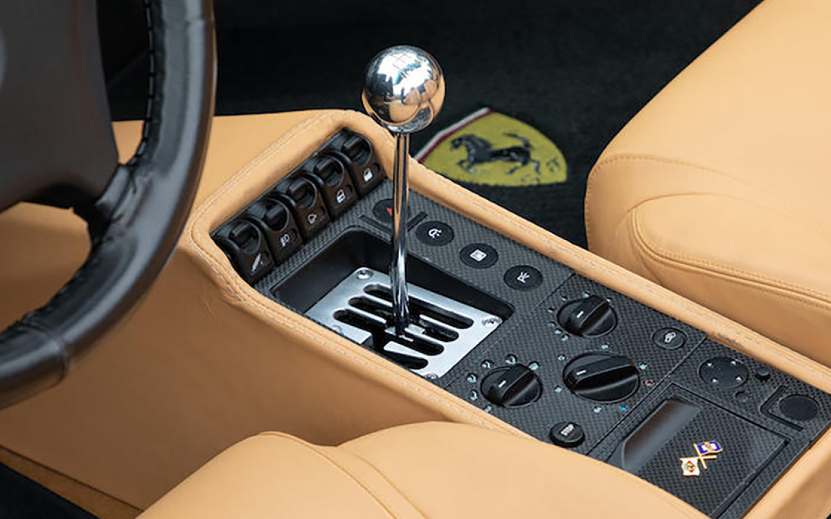 Ferrari F355 Spider interior