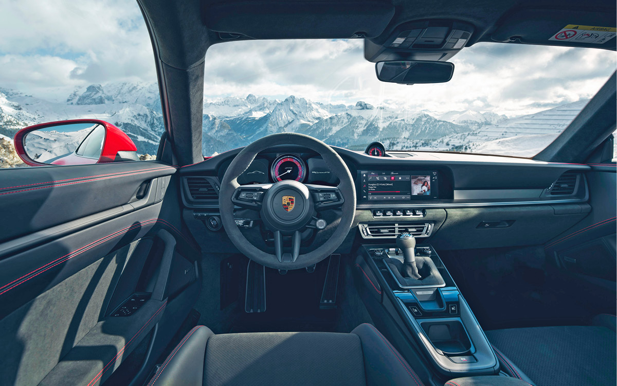 Porsche 911 Carrera GTS interior view