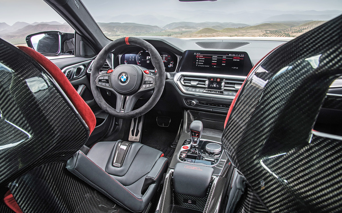 BMW M4 CSL interior, dash view
