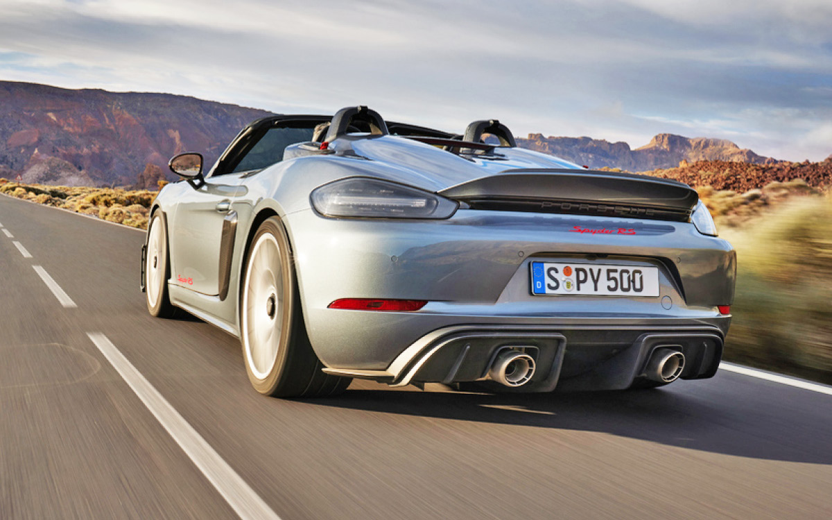 Vanadium Gray 2024 Porsche 718 Spyder RS right rear view.