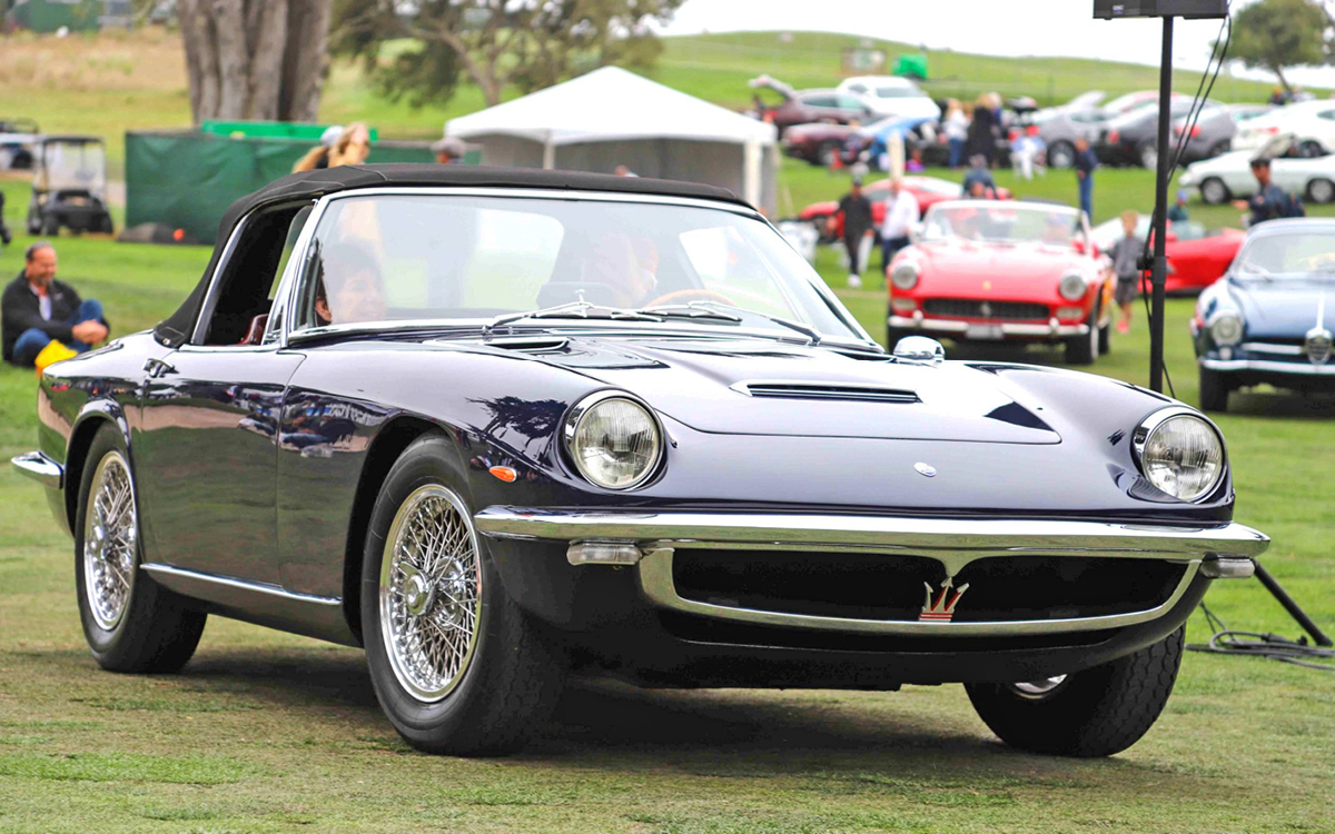 Blue Maserati Mistral Spider at Concorso Italiano