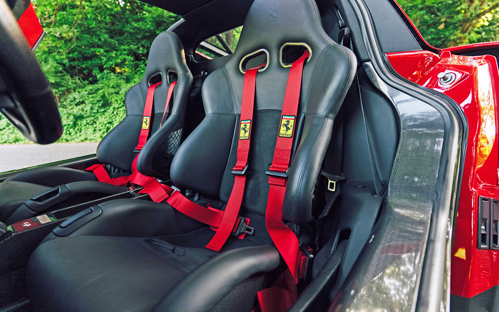 Ferrari Enzo seats