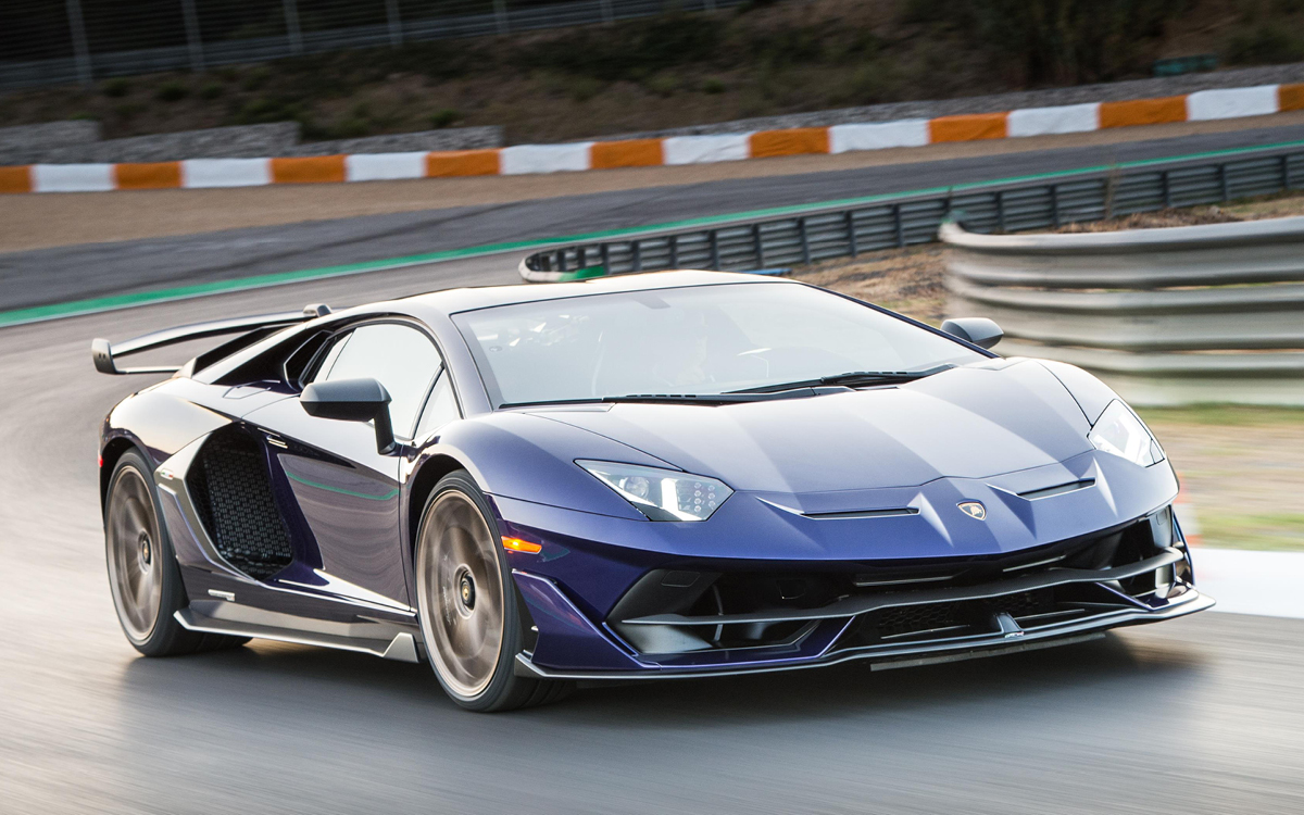 Purple Lamborghini Aventador SVJ on track