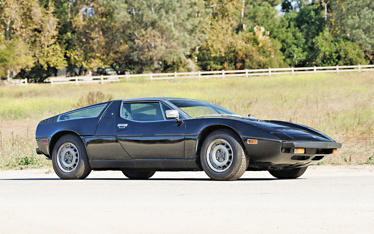 Black Maserati Bora right front view