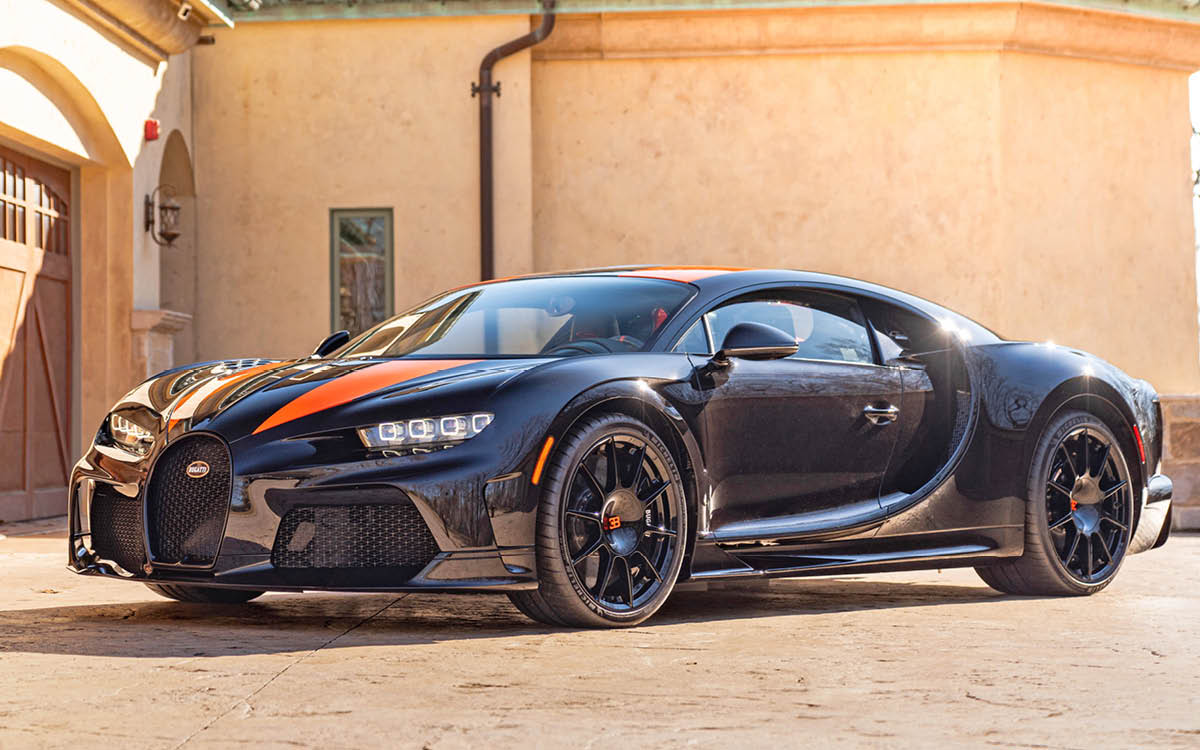 Black Bugatti Chiron Super Sport 300+ left front view
